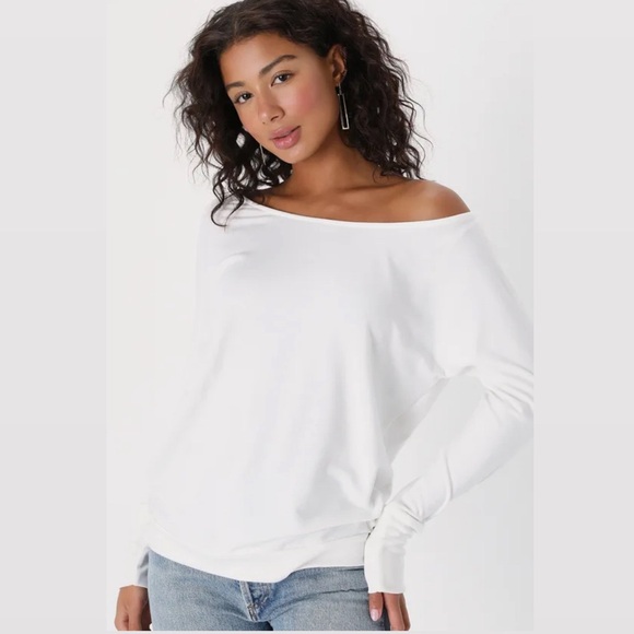 Lulu’s White Off the Shoulder Top- M - Picture 7 of 8